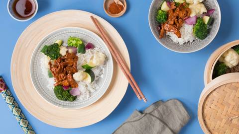 Bulgogi coréen de veau avec légumes à l’étuvée et riz basmati léger
